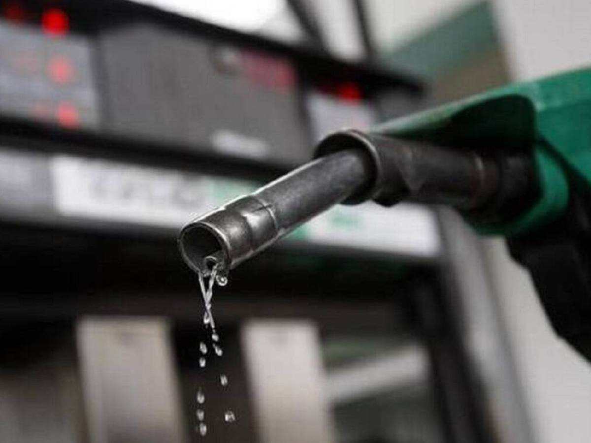 పెట్రో మంట.. మరోసారి పెరిగిన పెట్రోల్ ధరలు..