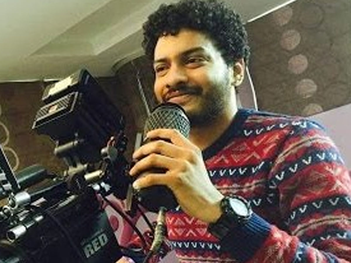 బుల్లితెర నటుడి కామక్రీడలు.. భార్య ముందే మరొక అమ్మాయితో బెడ్ రూంలో అడ్డంగా ..