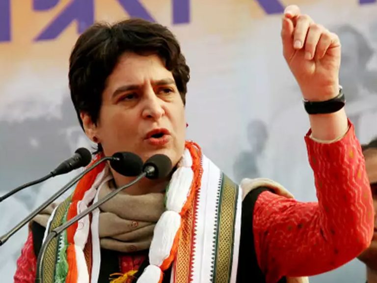 ఈ ప్రభుత్వం వ్యాపారుల కోసమే పనిచేస్తోంది : ప్రియాంకగాంధీ