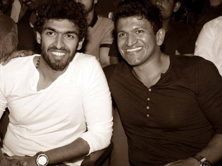 అన్న కొడుకు చేతుల మీదుగా పునీత్ అంత్యక్రియలు