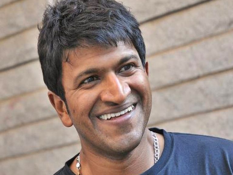 అభిమానులతో కంటతడి పెట్టిస్తున్న హీరో పునీత్ రాజ్‌కుమార్ వీడియో