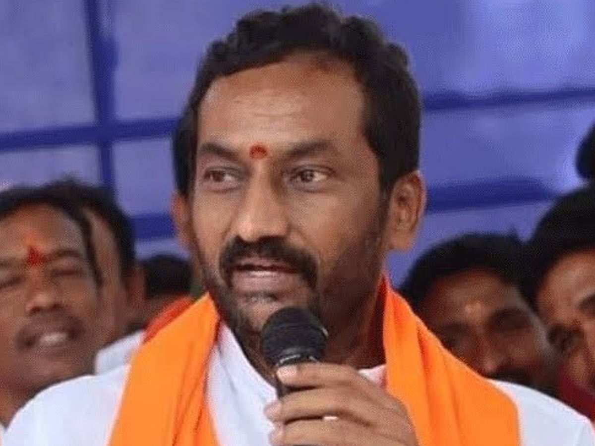 అందుకే కేసీఆర్ హుజూరాబాద్ కు రావడం లేదు : రఘునందన్ రావు