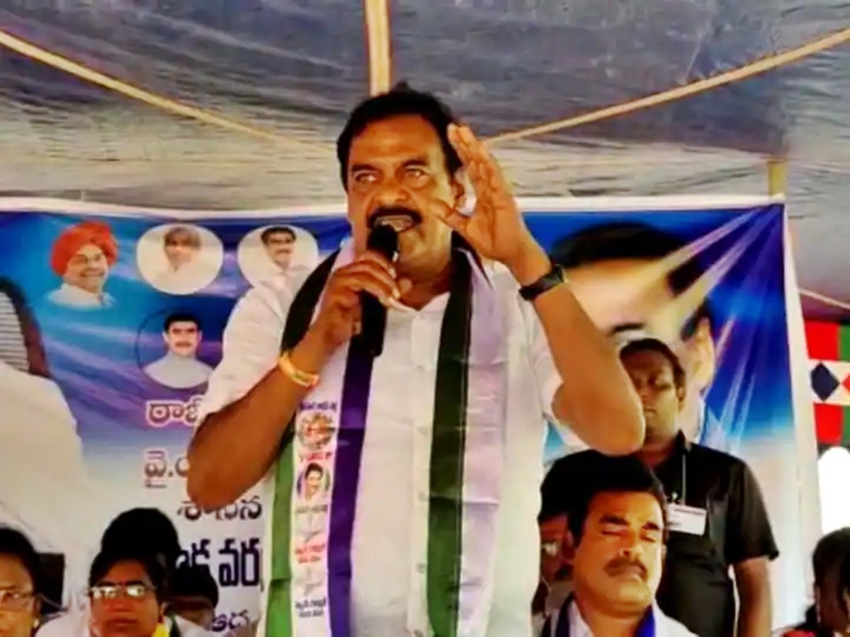 జనసేన ఎమ్మెల్యే రాపాకపై అనర్హత వేటు పడుతుందా..?