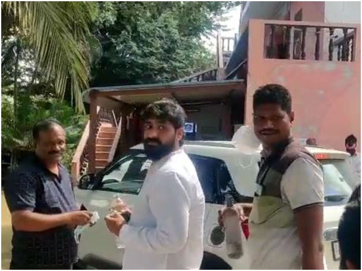 టీడీపీ నేత మహదేవ సందీప్ నాయుడు అరెస్ట్