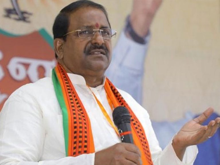 పవన్‌ను వాటి గురించి మాట్లాడాలన్న సోము వీర్రాజు