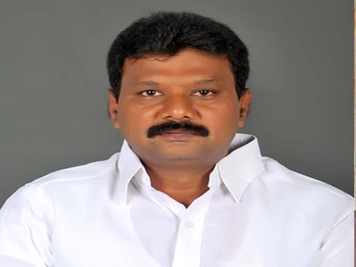 మంత్రి వర్గానికి సినిమా టిక్కెట్ల అమ్మకాలే ముఖ్యమా..?: మాజీ ఎమ్మెల్యే