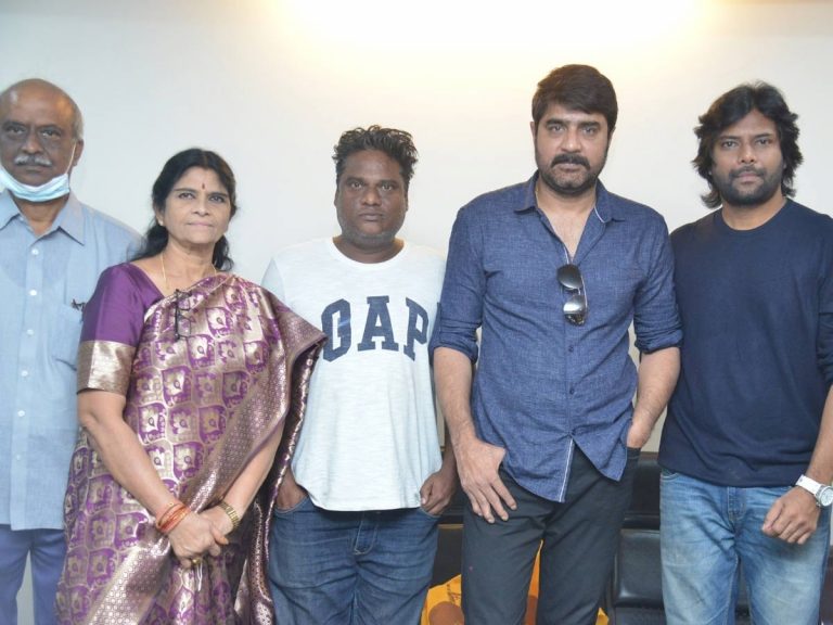 శ్రీకాంత్ విడుదల చేసిన ‘పాయిజన్’ మూవీ మ్యాడ్ సాంగ్!