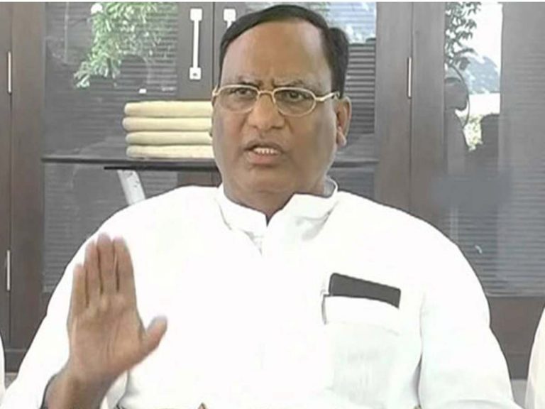 తెలంగాణ సంపదపై ఆశతోనే  పాదయాత్రలు: గుత్తా సుఖేందర్ రెడ్డి