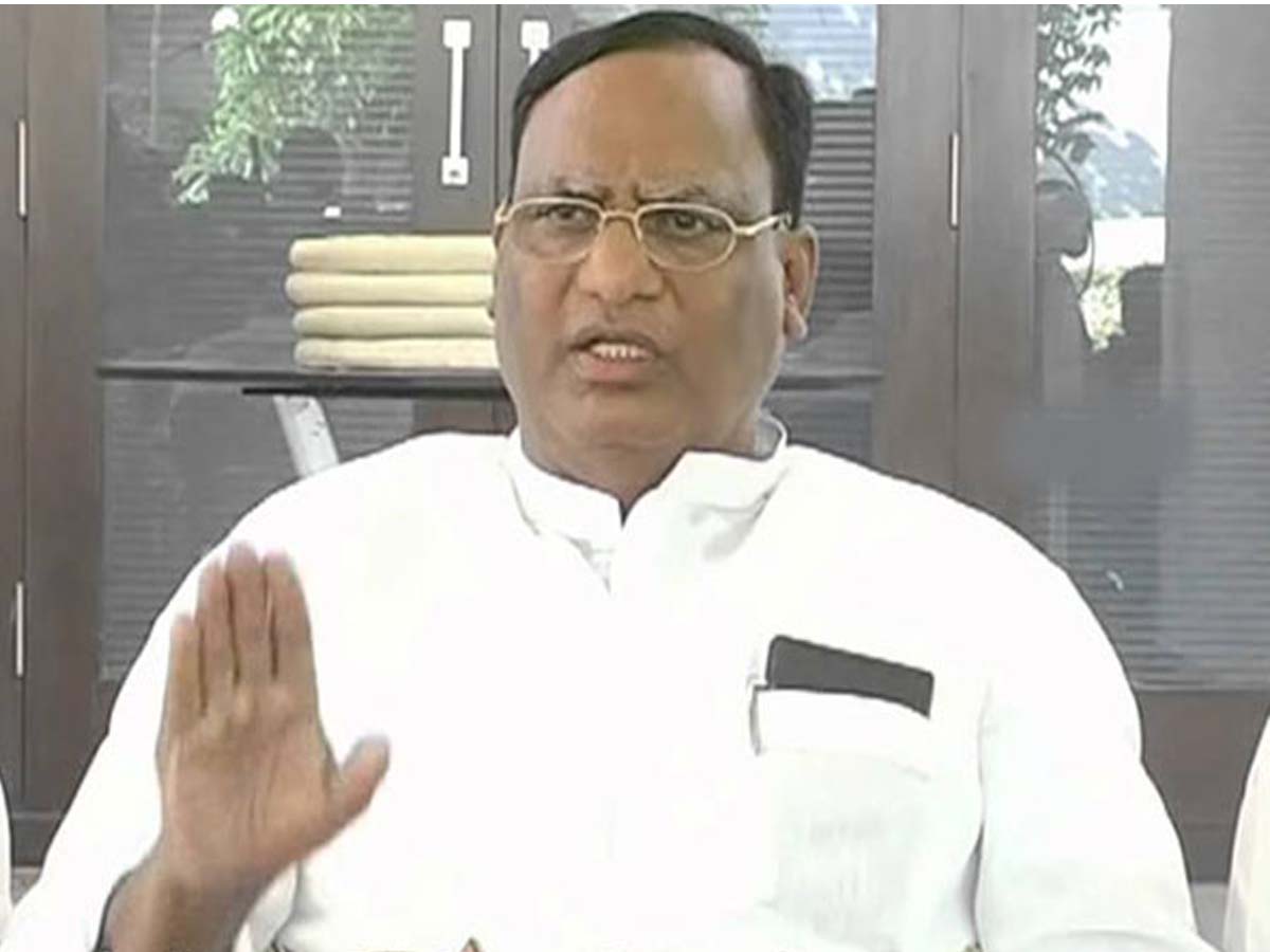 తెలంగాణ సంపదపై ఆశతోనే  పాదయాత్రలు: గుత్తా సుఖేందర్ రెడ్డి