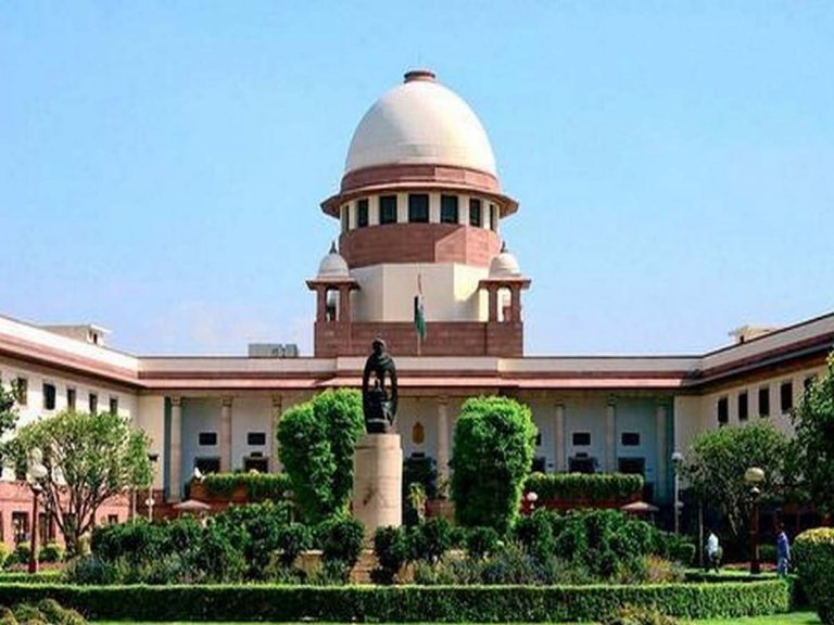 Supreme Court: అక్రమ లేఅవుట్ల క్రమబద్దీకరణపై విచారణ.. ఎందుకు అనుమతిస్తున్నారు.?
