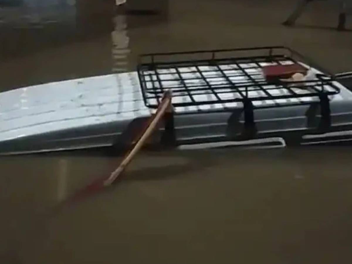 తిరుపతి అర్థరాత్రి వర్ష బీభత్సం.. నీట మునిగి ఓ మహిళ మృతి..