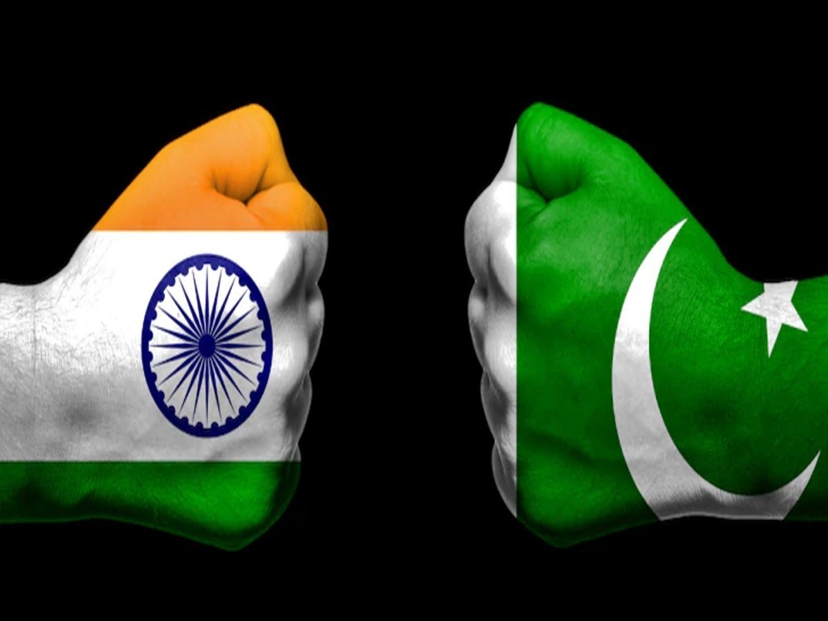 టీమిండియాతో హై ఓల్టేజ్ మ్యాచ్… టాస్ గెలిచి ఫీల్డింగ్ ఎంచుకున్న పాకిస్థాన్