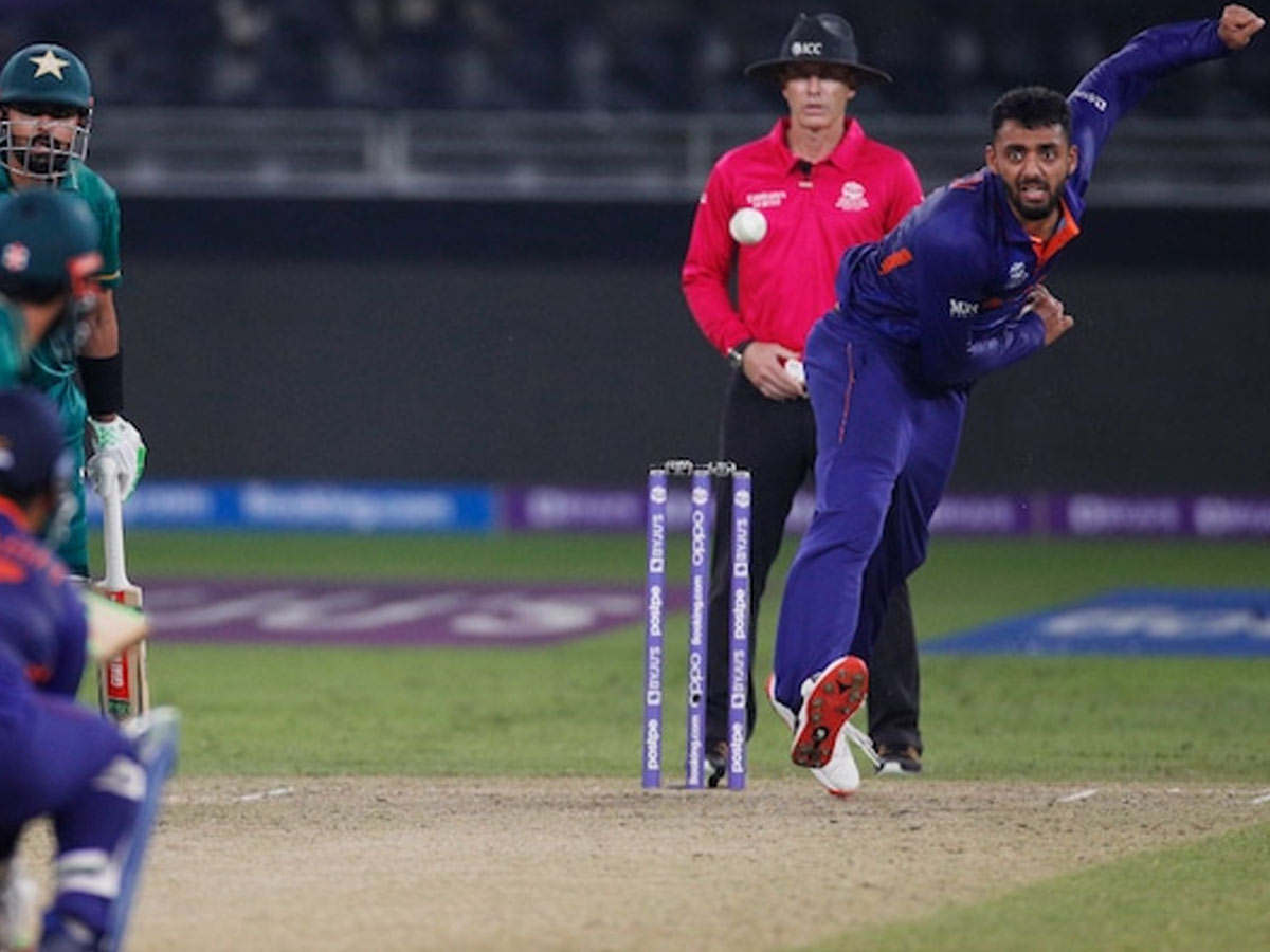 వరుణ్ చక్రవర్తిలాగా పాకిస్థాన్ వీధుల్లో పిల్లలు బౌలింగ్ చేస్తారు…