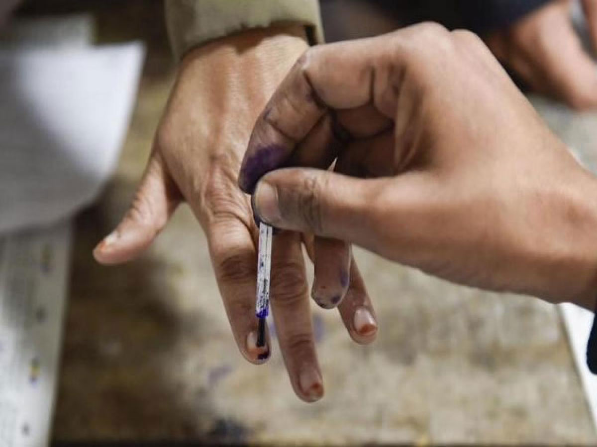 అందని హుజురాబాద్‌ ఓటరు నాడి!