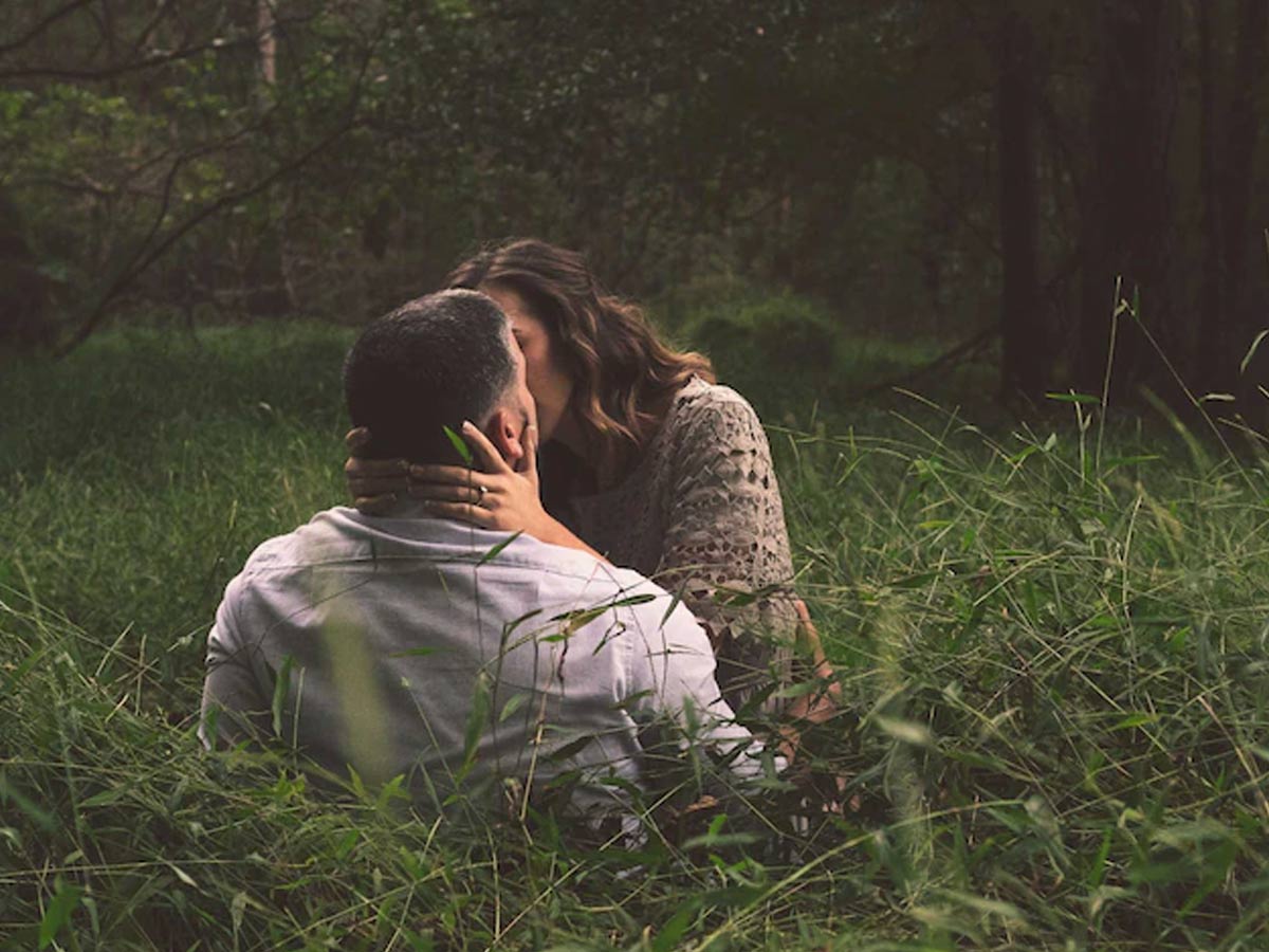 ఎకో ఫ్రెండ్లీ రొమాన్స్ అంటే ఏంటో తెలుసా ..?