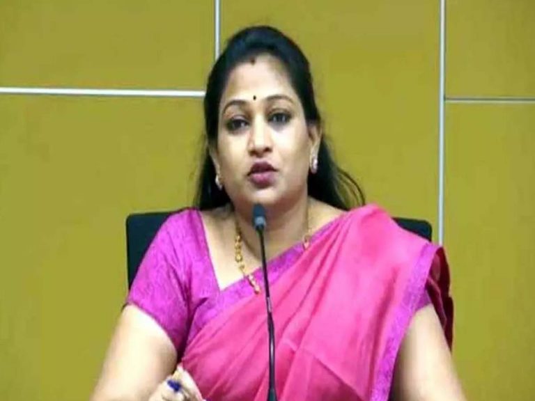 శాంతియుతంగా వెళ్తున్న రైతుల్ని రెచ్చగొట్టడం సరికాదు: వంగలపూడి అనిత