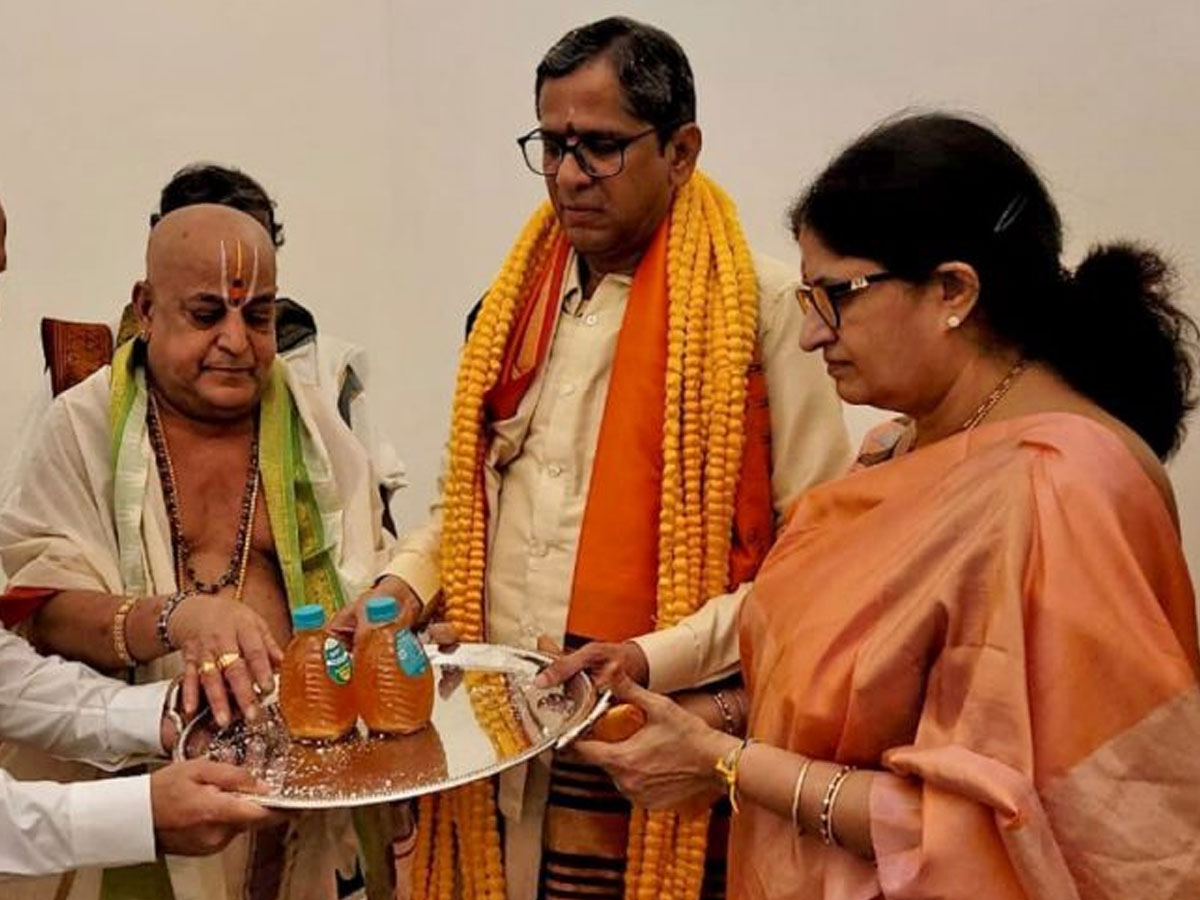 డాలర్ శేషాద్రి హఠాన్మరణం… సీజేఐ జస్టిస్ ఎన్వీ రమణ సంతాపం..