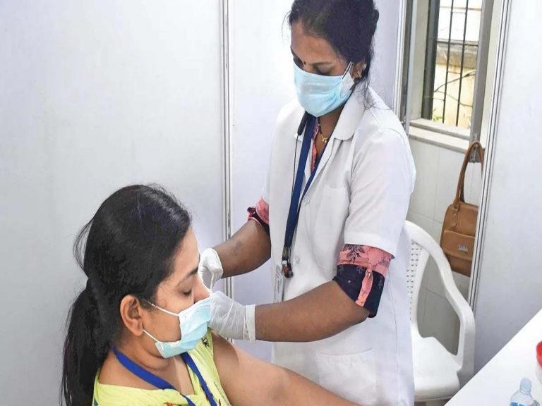 బూస్టర్‌ డోస్‌పై ఐసీఎంఆర్‌ కీలక వ్యాఖ్యలు