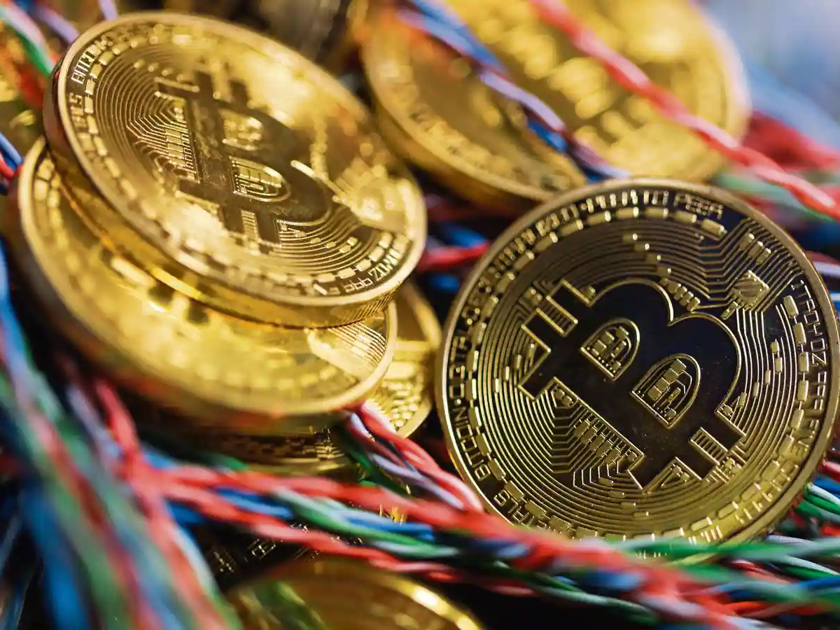 దేశంలో అధికారిక క్రిప్టో క‌రెన్సీకి కేంద్రం ఓకే చెప్ప‌బోతుందా?