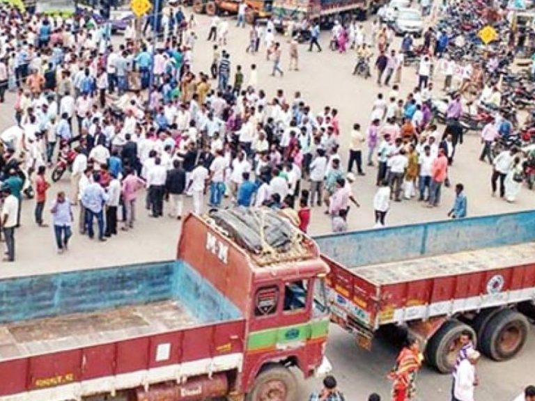 హైద‌రాబాద్ -వ‌రంగ‌ల్ జాతీయ ర‌హ‌దారిపై భారీ ట్రాఫిక్ జామ్‌…