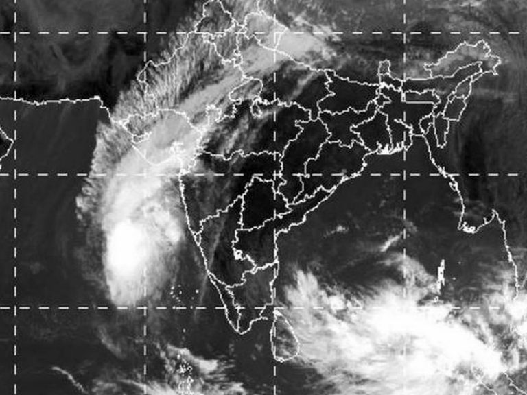 బంగాళాఖాతంలో మ‌రో అల్ప‌పీడ‌నం… అప్ర‌మ‌త్త‌మైన యంత్రాంగం…