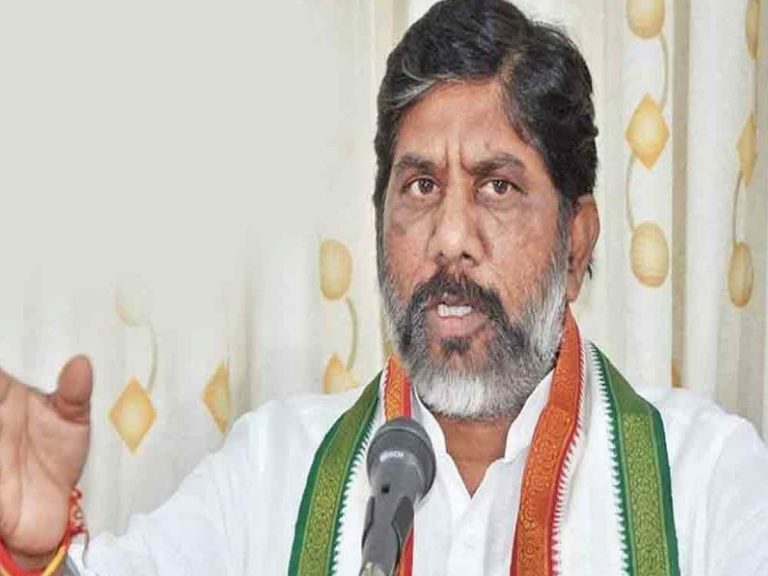 రైతులతో రెండు ప్రభుత్వాలు ఫుట్ బాల్ ఆడుతున్నాయి: భట్టి విక్రమార్క