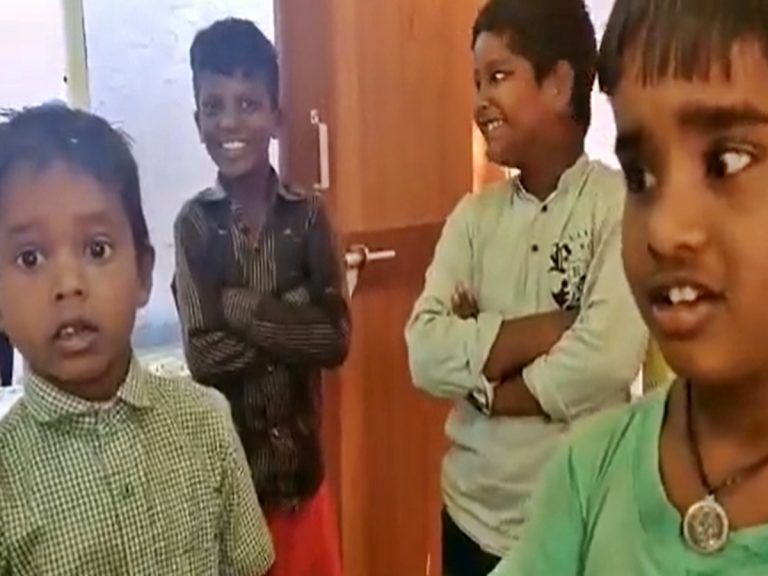 వెరీ ఫన్నీ….  పెన్సిల్ పోయిందని పోలీసులకు ఫిర్యాదు చేసిన విద్యార్థి