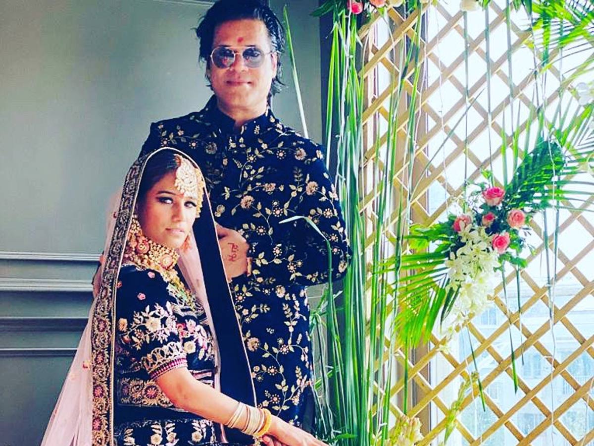 హీరోయిన్ పై భర్త దాడి, అరెస్ట్