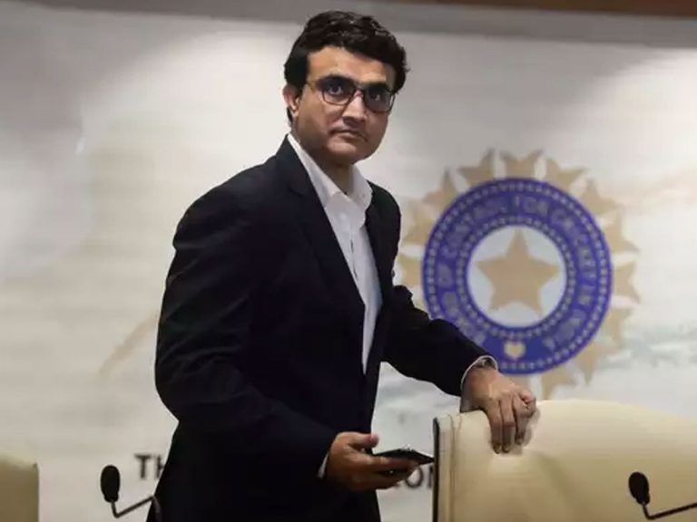 కుంబ్లే స్థానంలో ఐసీసీ క్రికెట్ కమిటీ చైర్మన్‌ గా గంగూలీ…!