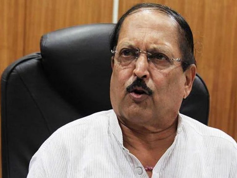 అనారోగ్యంతో సీనియర్‌ మంత్రి కన్నుమూత