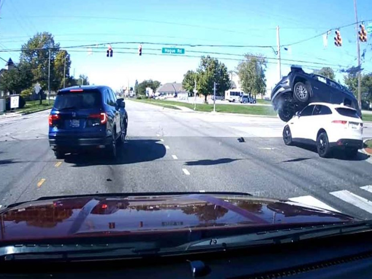 వైర‌ల్‌:  ఇలాంటి యాక్సిడెంట్‌ను ఎప్పుడూ చూసుండ‌రు…!!