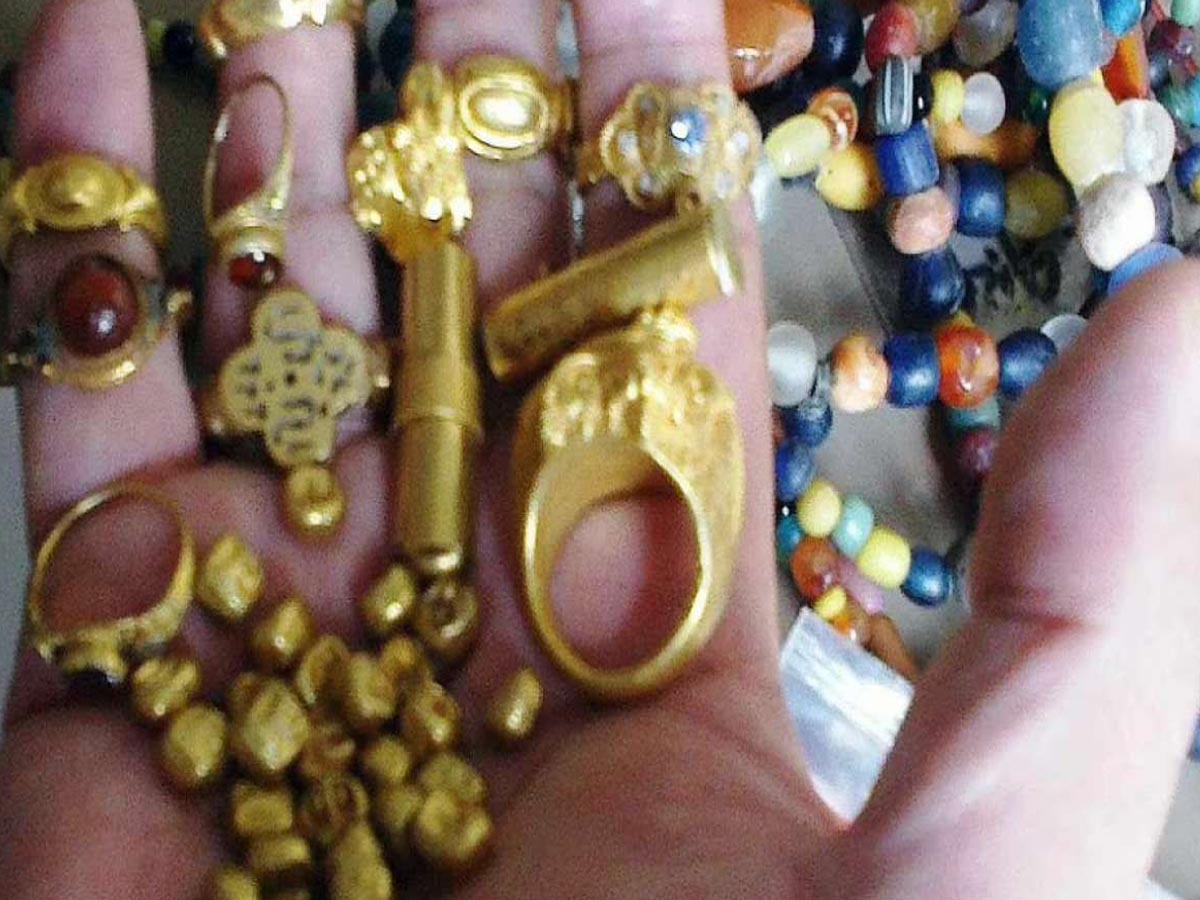 అది గోల్డెన్ ఐలాండ్‌… ఆ దీవిలోకి అడుగుపెడితే…