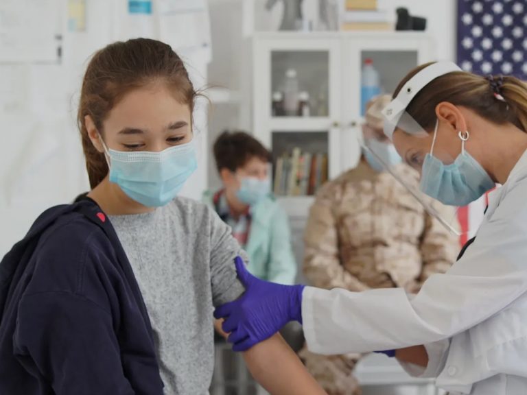 అక్కడ చిన్నారుల‌కు వ్యాక్సినేష‌న్… స‌ర్వ సిద్ధం…