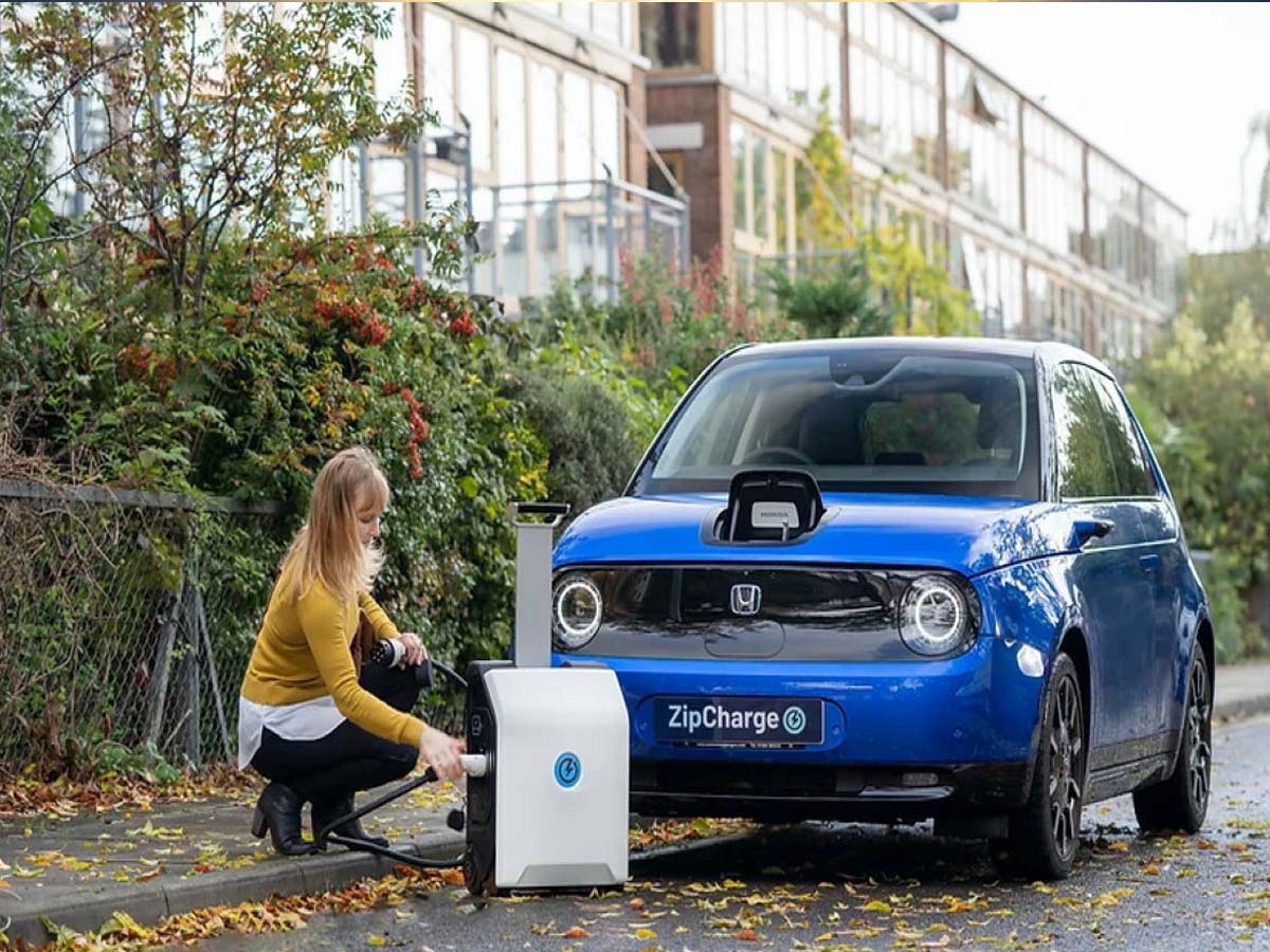 కార్ల‌కోసం స‌రికొత్త ప‌వ‌ర్ బ్యాంక్‌…