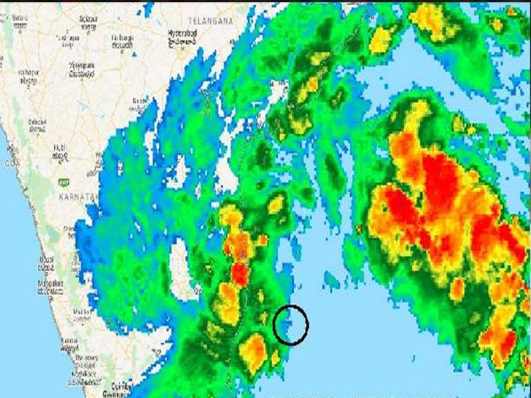 ఏపీ తీర ప్రాంతాల్లో రెడ్‌ అలర్ట్‌..