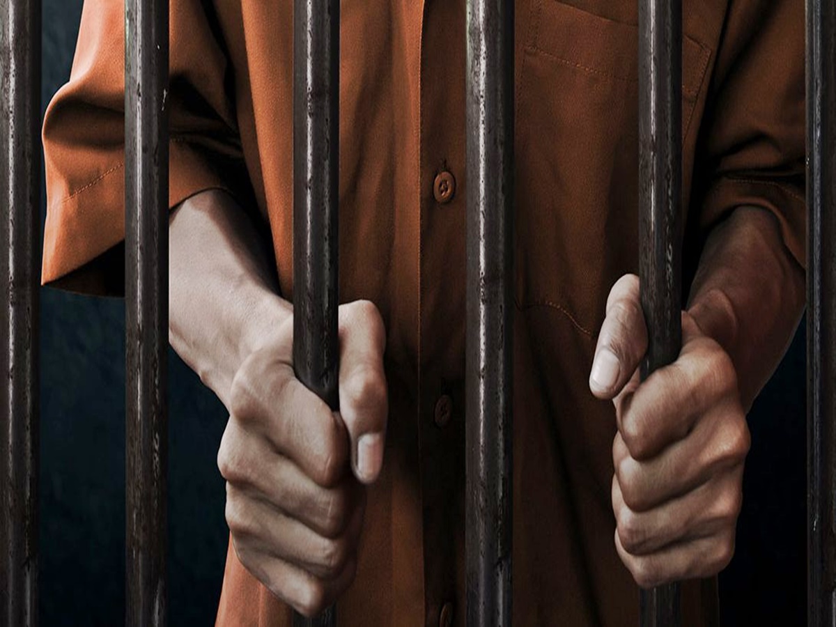 Cruel Woman: ప్రియుడి సాయంతో భర్త, అత్తను ముక్కలుగా నరికింది.. కవర్లో పెట్టి కాల్వలో వేసింది