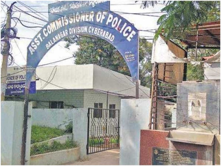 బాలానగర్ డ్రగ్స్ కేసు: కోర్టులో లొంగిపోయిన నిందితులు