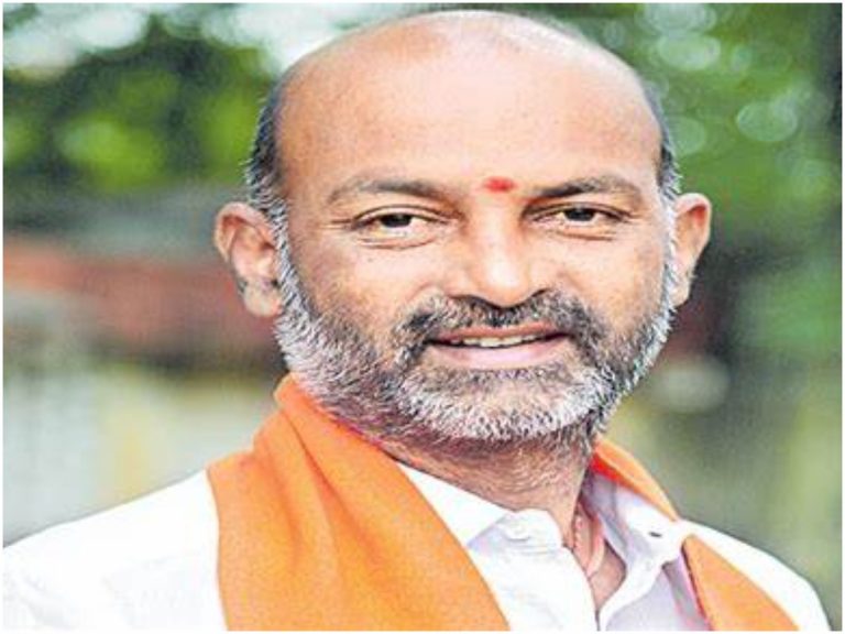 ధాన్యం కొనుగోలుపై బీజేపీ యుద్ధం