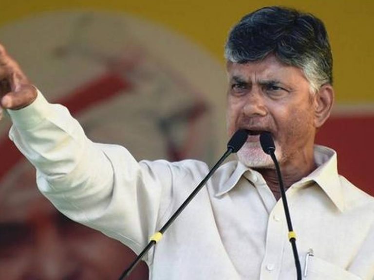 పెట్రోల్‌పై రూ.16, డీజిల్‌పై రూ.17 తగ్గించాలి: చంద్రబాబు