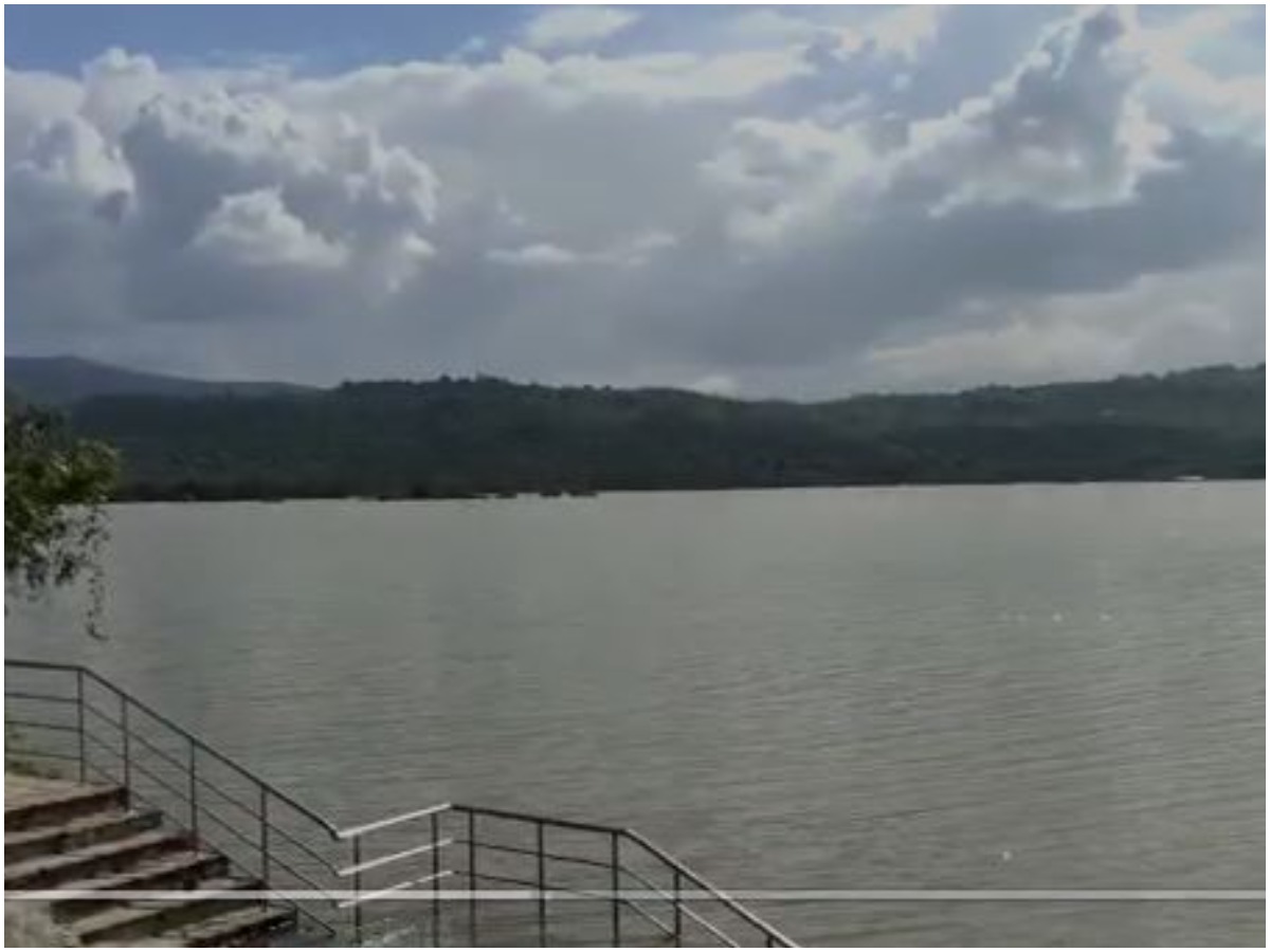 జారుతున్న మట్టి.. ఊపిరి బిగపట్టి.. రాయలచెరువు తాజా స్థితి!