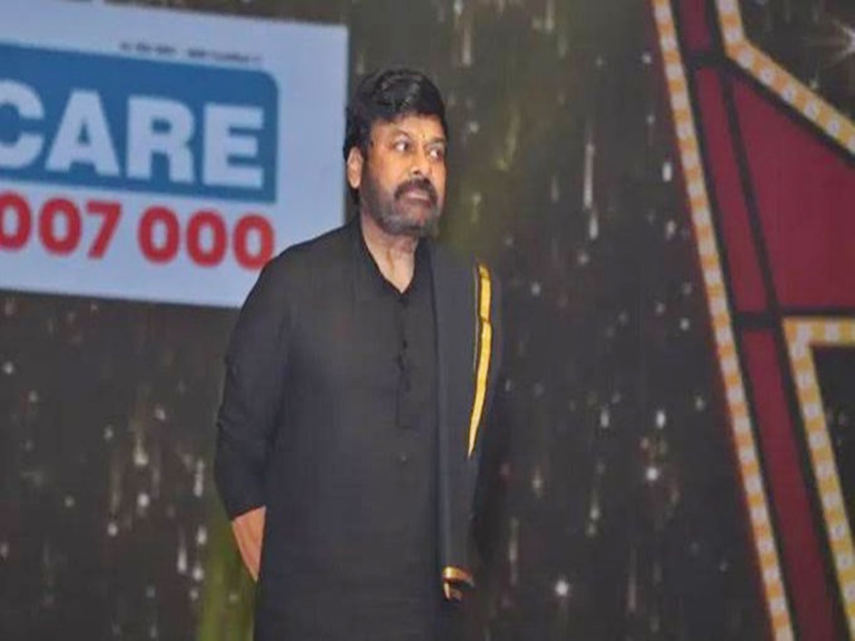 వెంకయ్యనాయుడిని రాష్ట్రపతి చేయాలి: చిరంజీవి