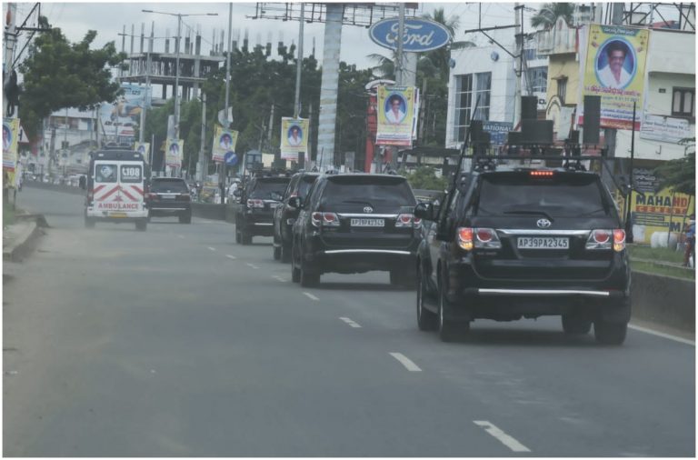 మరోసారి మానవత్వాన్ని చాటుకున్న జగన్