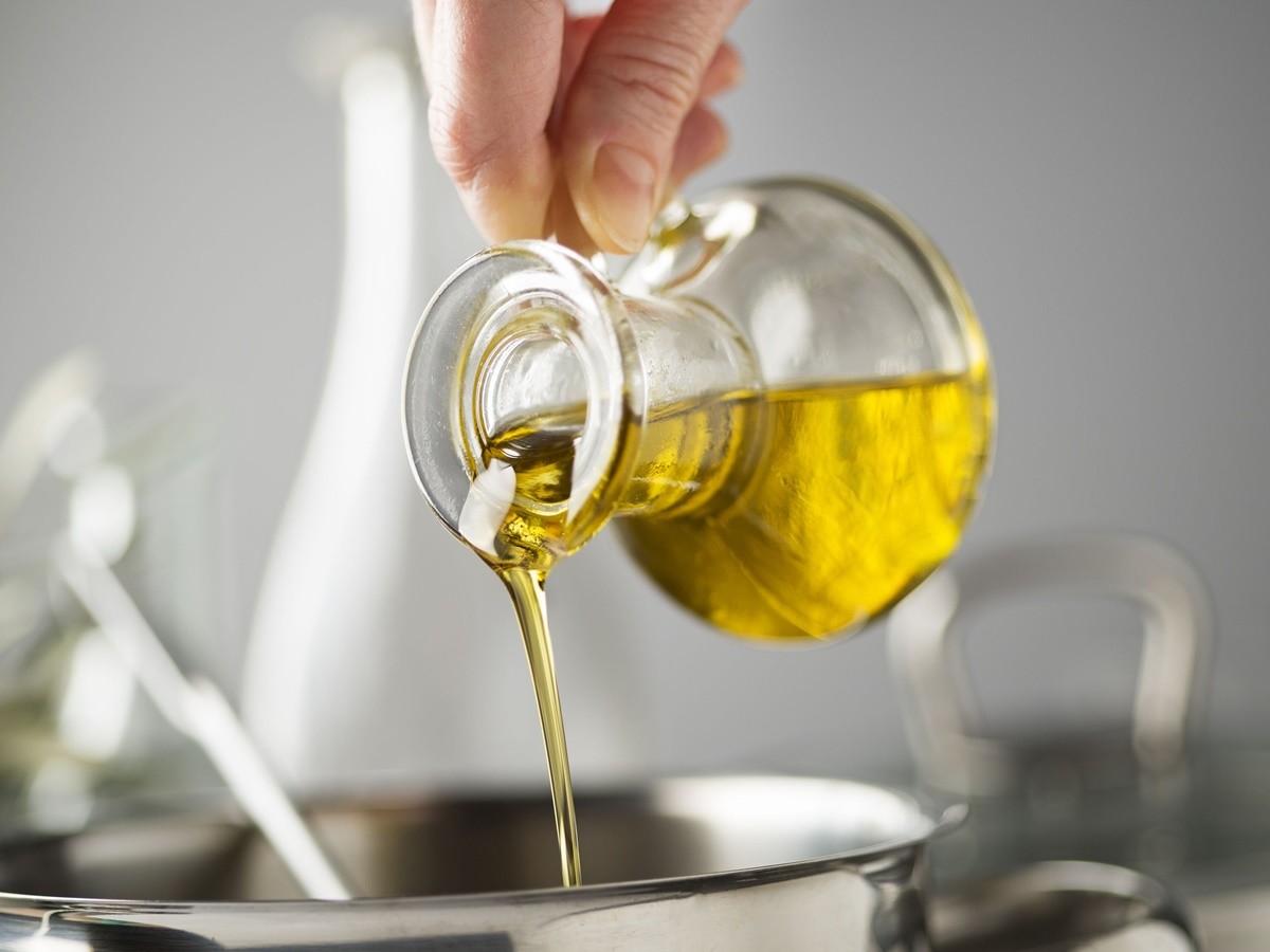 దీపావళి వేళ ప్రజలకు ఊరట… తగ్గిన వంటనూనెల ధరలు