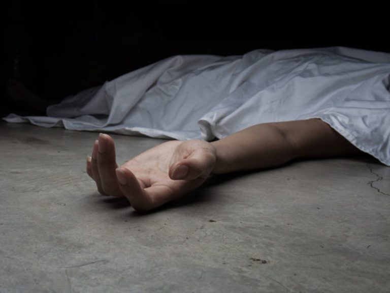 వాటర్‌ ట్యాంక్‌లో మృతదేహం.. షాకైన సిబ్బంది..