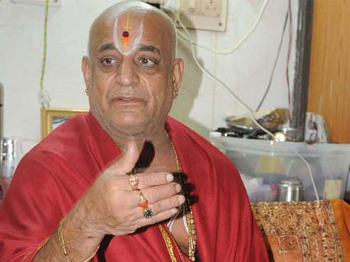 రేపు డాలర్ శేషాద్రి అంతిమ సంస్కారాలు