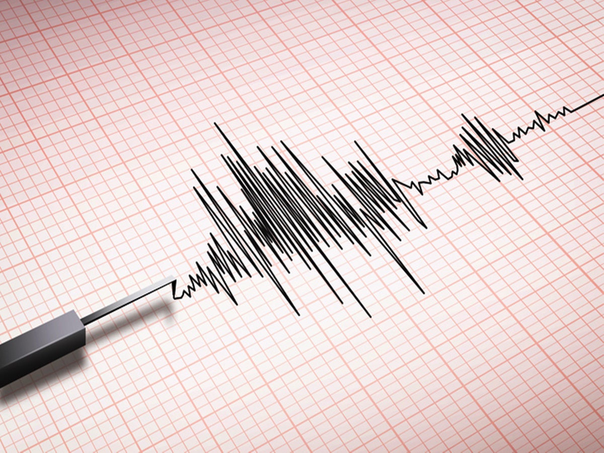 విశాఖలో భూప్రకంపనలు.. పరుగులు తీసిన ప్రజలు