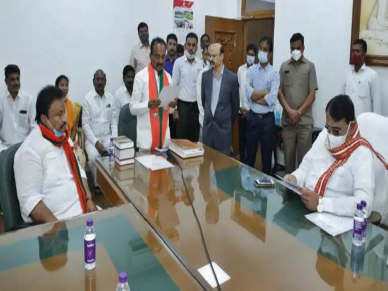 వరుసగా ఏడోసారి.. ఈటల రాజేందర్ అనే నేను..