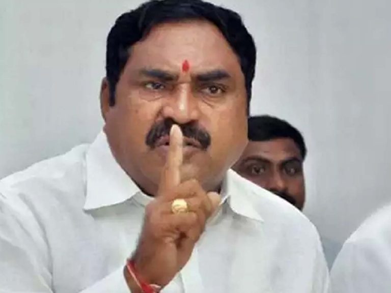 బండి పిచ్చిపిచ్చిగా మాట్లాడడం బంద్ చేయాలి : ఎర్రబెల్లి