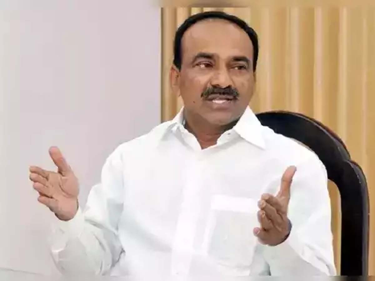 కేంద్రంపై నిందలు వేసి లబ్ధిపొందుతారా..? ఈటల రాజేందర్‌