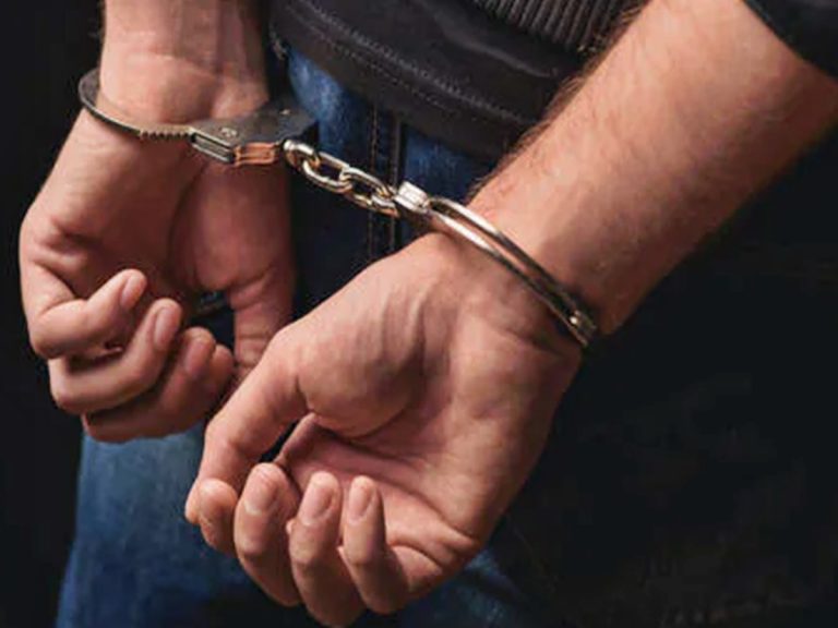 హైదరాబాద్‌లో మరో దారుణం.. ఐపీఎస్ అధికారి పేరుతో మహిళకు వేధింపులు